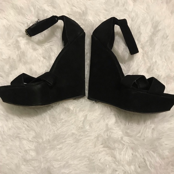 Used Steve Madden “Xenon” Wedges - Picture 3 of 5